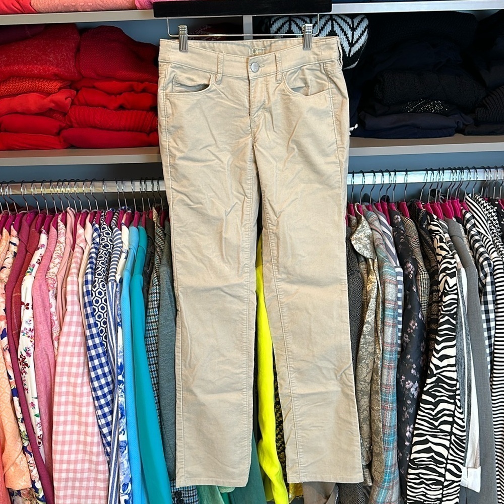 Loft tan corduroy modern fit pants size 25